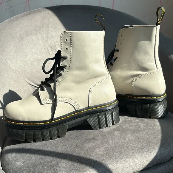 Dr. Martens White Jadon Platform Boots size 8 - Picture 12 of 13
